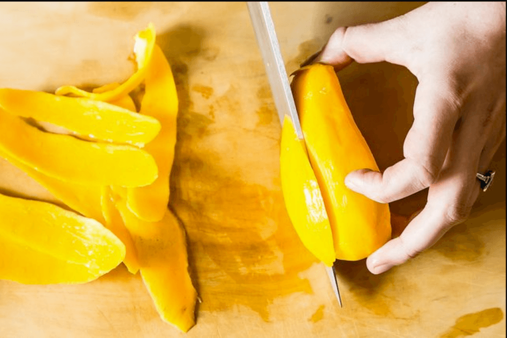 can-you-eat-mango-peel-1024x684