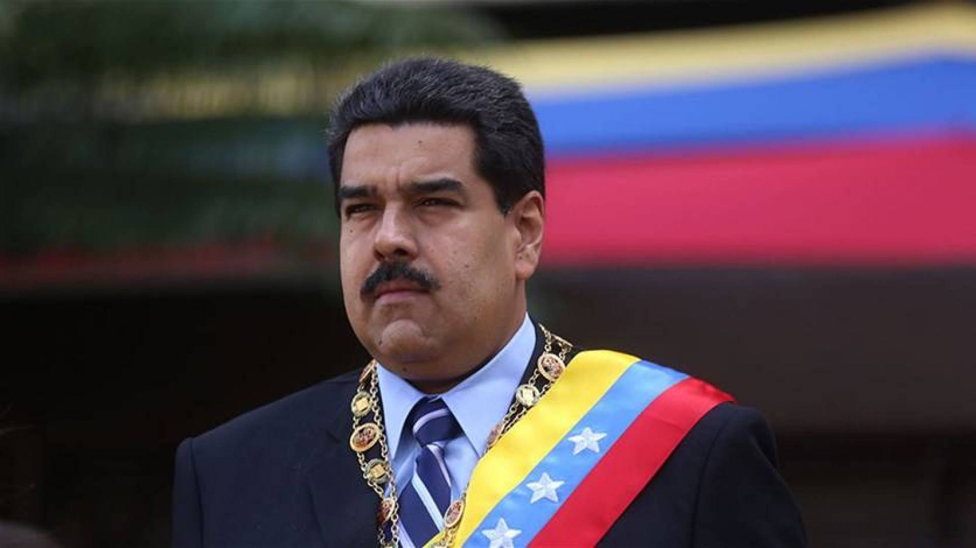 من السياسة إلى الاقتصاد .. الأزمات تلاحق مادورو