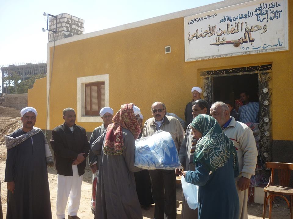 توزيع بطاطين الشتاء علي أهالي قرية المعلا (3)