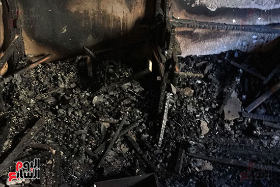 مأساة-أسرة-تعيش-بالشارع-عقب-إحتراق-شقتها--بسوهاج--(2)