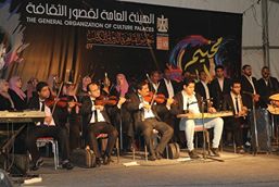 المنيا للموسيقي العربية تشعل مخيم الفنون بمعرض الكتاب (2)