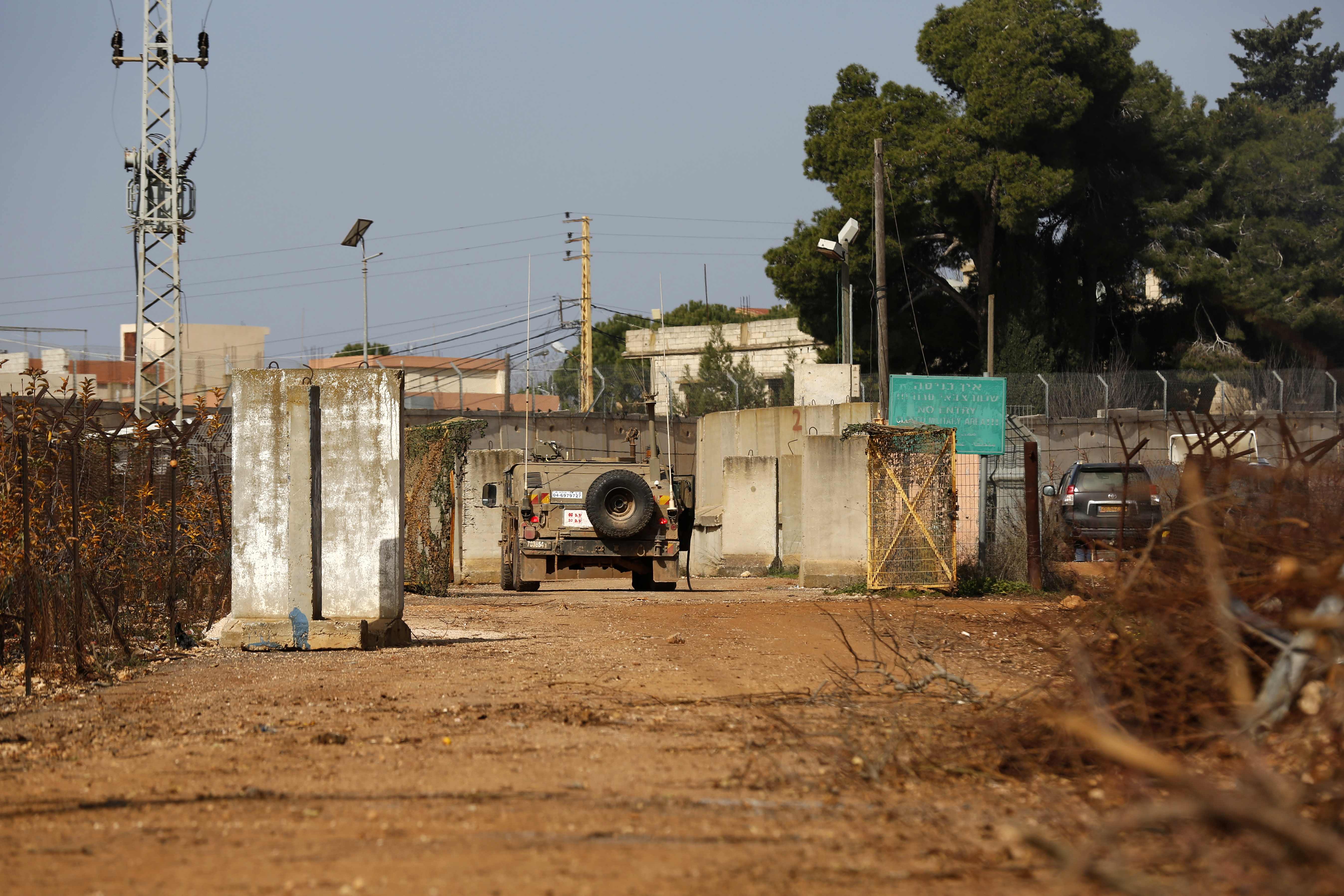 الدوريات الأمنية الإسرائيلية تمشط الحدود مع لبنان