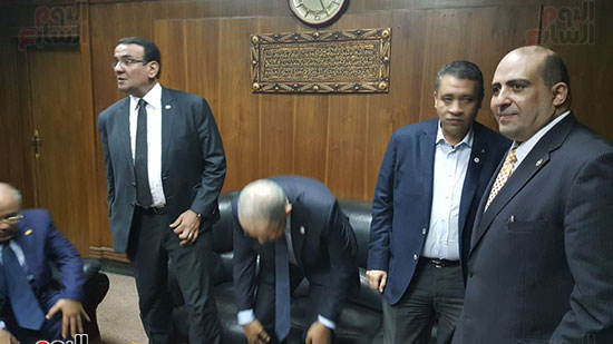 قيادات برلمانية وتنفيذية تصل مقر ائتلاف دعم مصر الجديد بشبرا الخيمة (6)