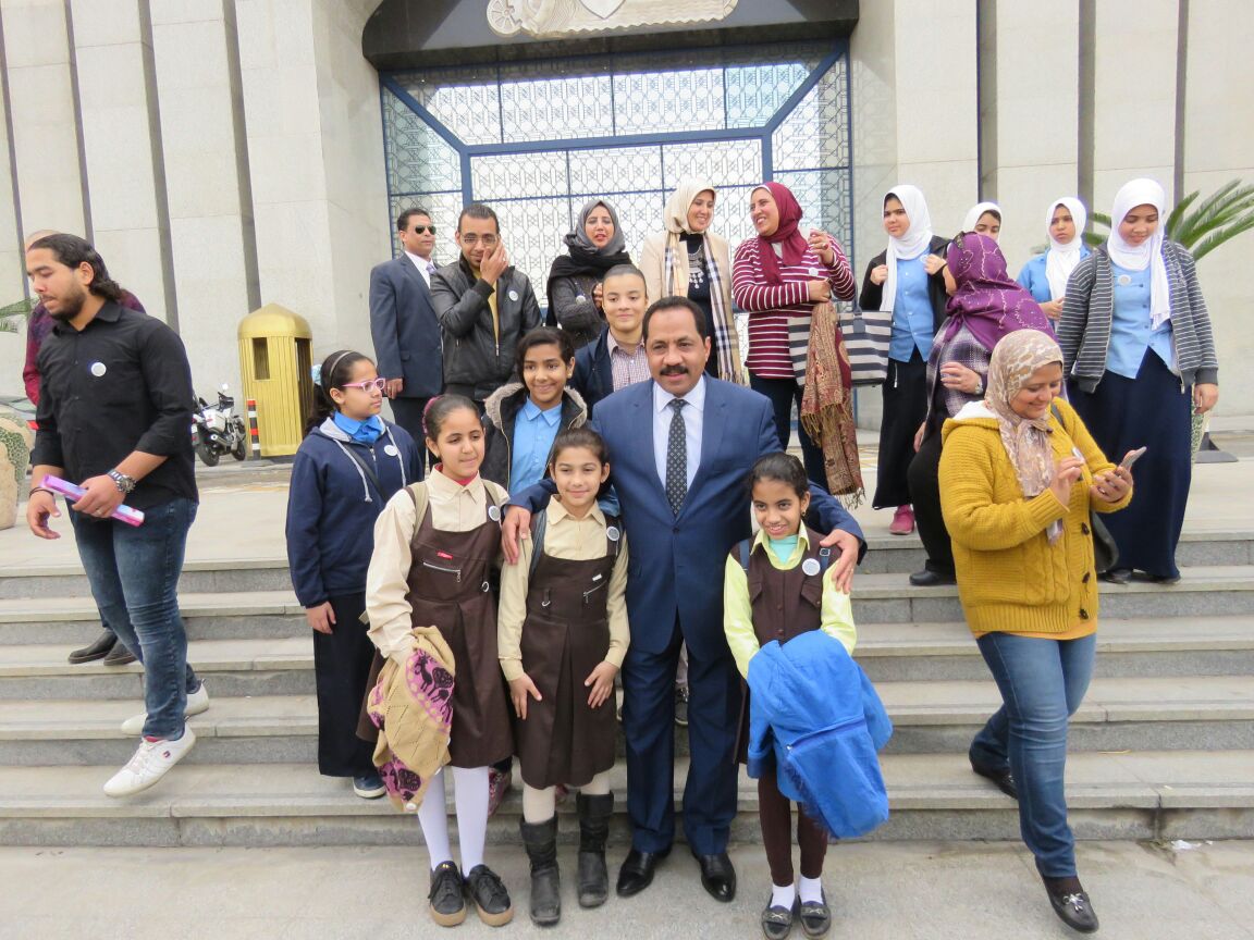 مدير أمن الإسكندرية يصطحب طلاب المدارس  (2)