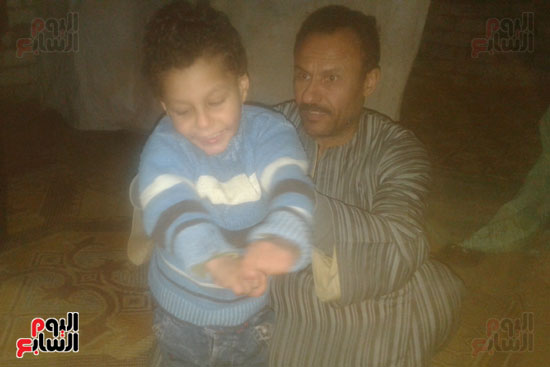 خالد مع والده