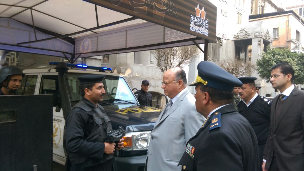 مدير أمن القاهرة يتفقد استنفار القوات فى الشوارع لتأمين المنشئات (8)