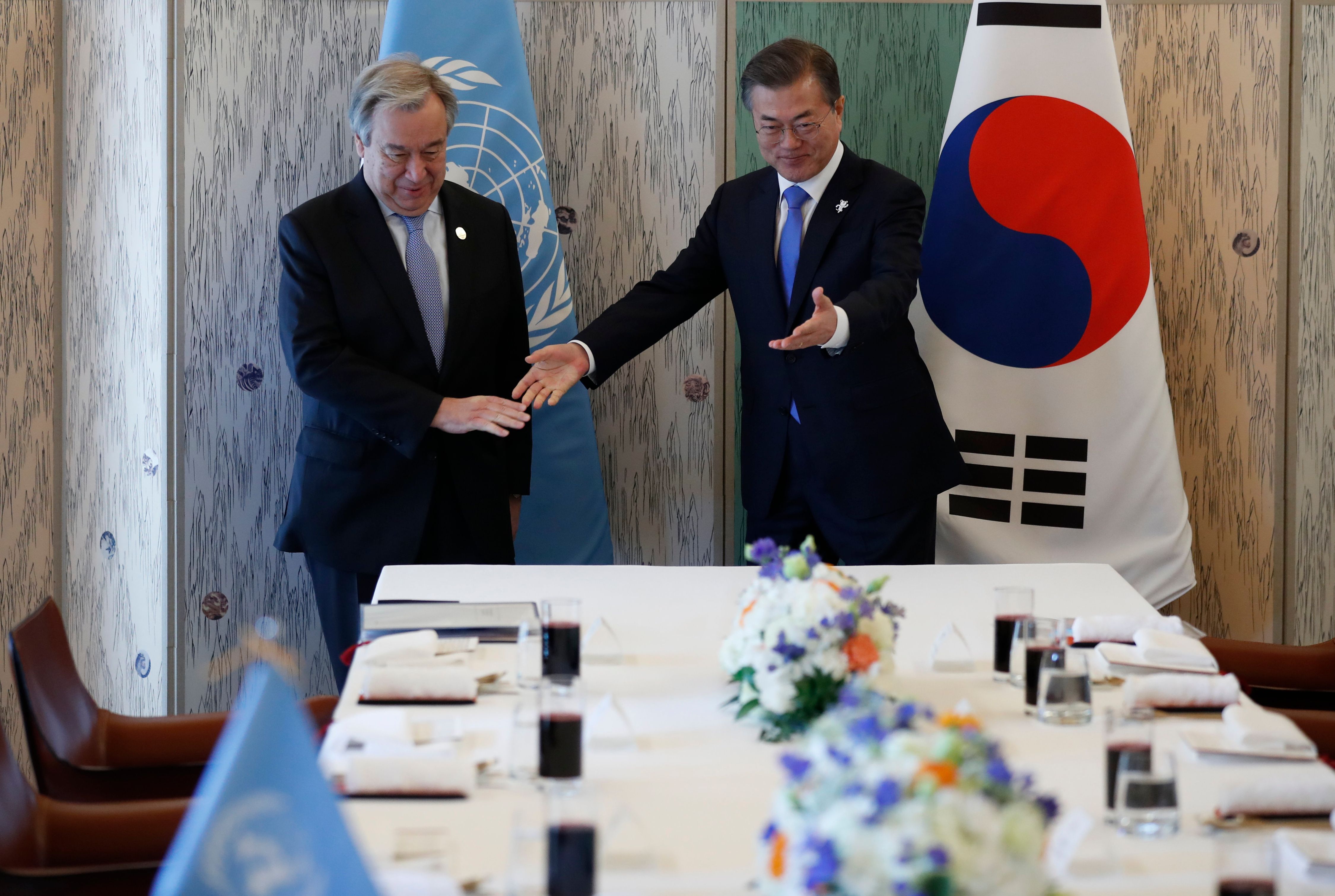 الرئيس الكورى الجنوبى مع الأمين العام للأمم المتحدة