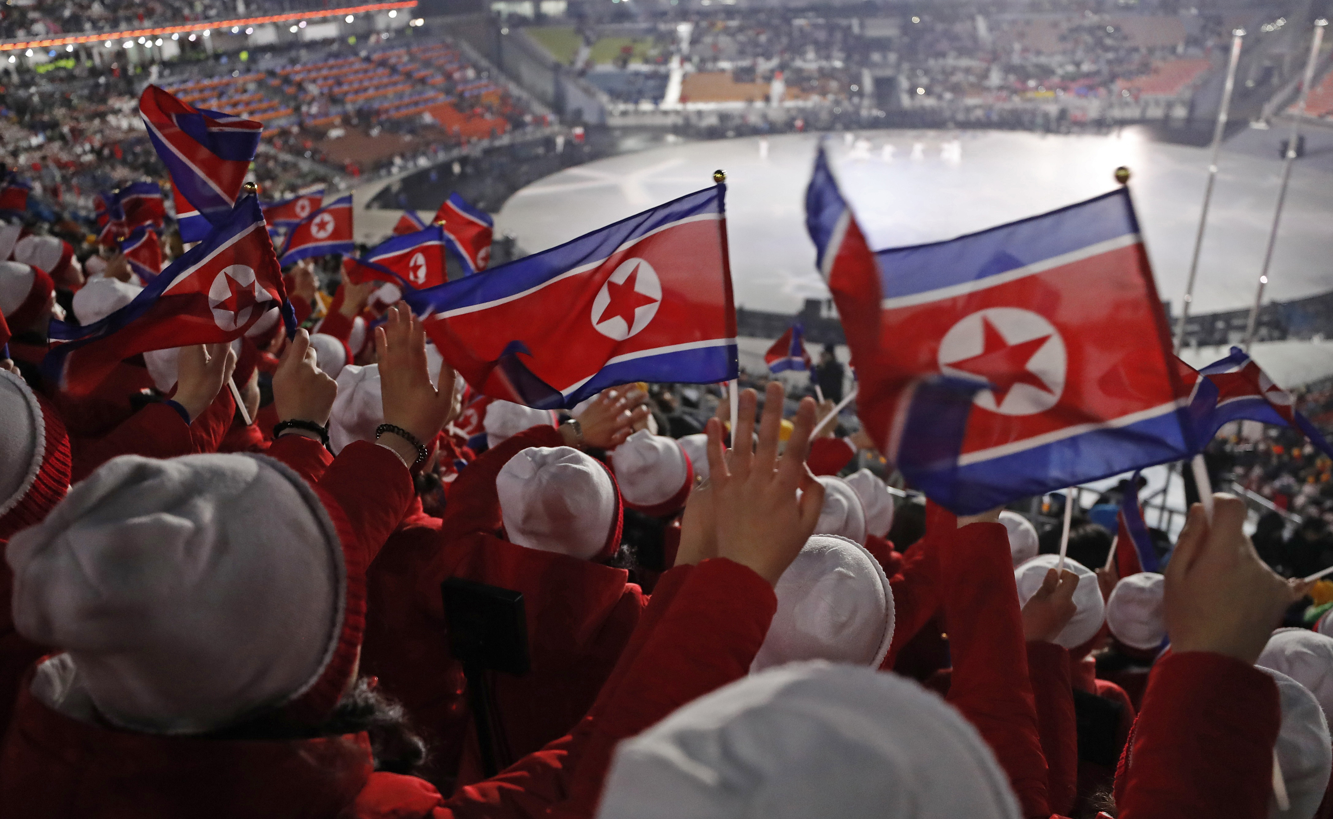 علم بيونج يانج يرفرف على أرض كوريا الجنوبية
