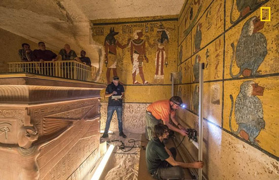 هل تكشف البعثات الأجنبية عن مفاجآت جديدة خلف جدارن مقبرة الملك الصغير؟
