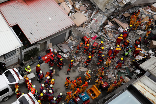 استمرار عمليات الإنقاذ فى تايوان بسبب الزلزال المدمر