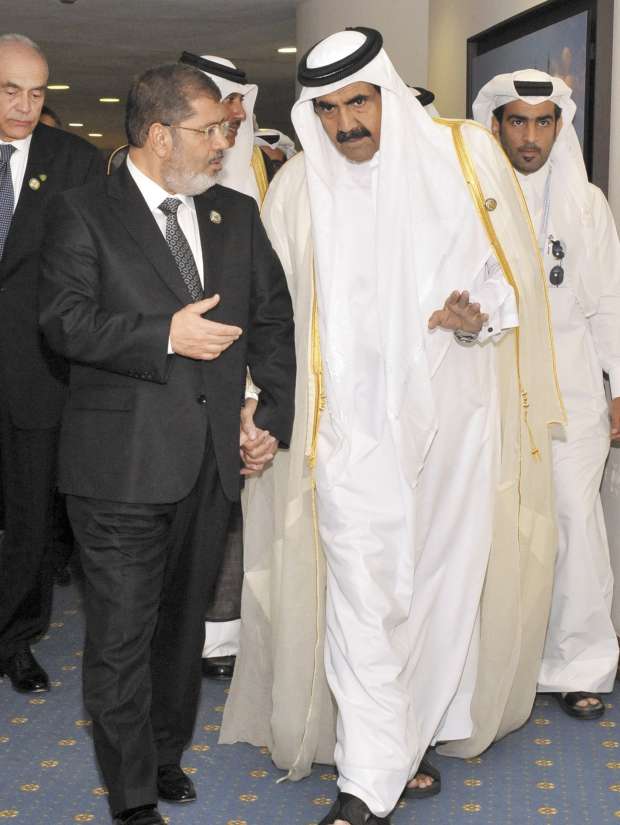 الرئيس الاخوانى مرسى وحمد بن خليفة