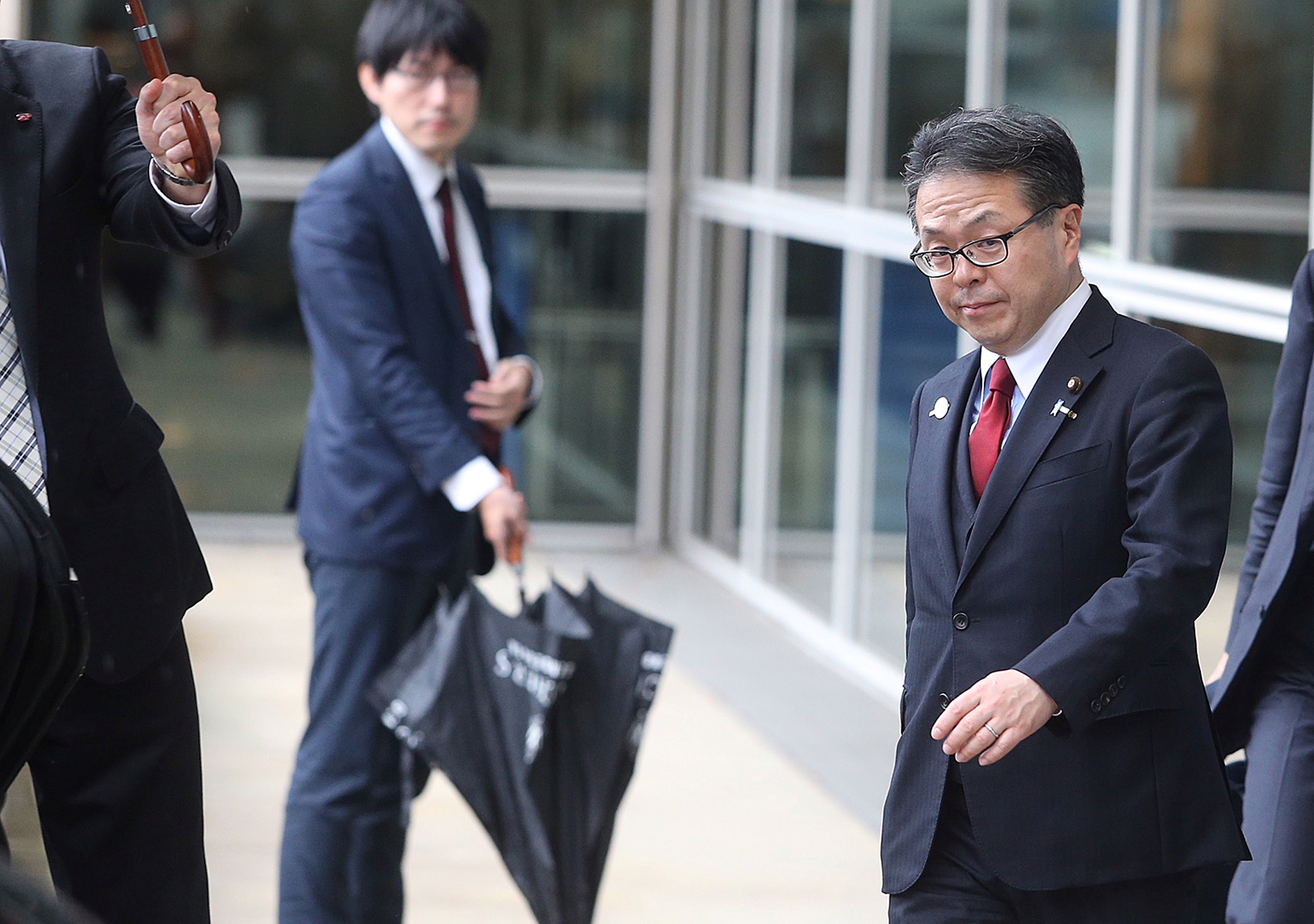 وزير الاقتصاد والتجارة والصناعة الياباني هيروشيغي سيكو