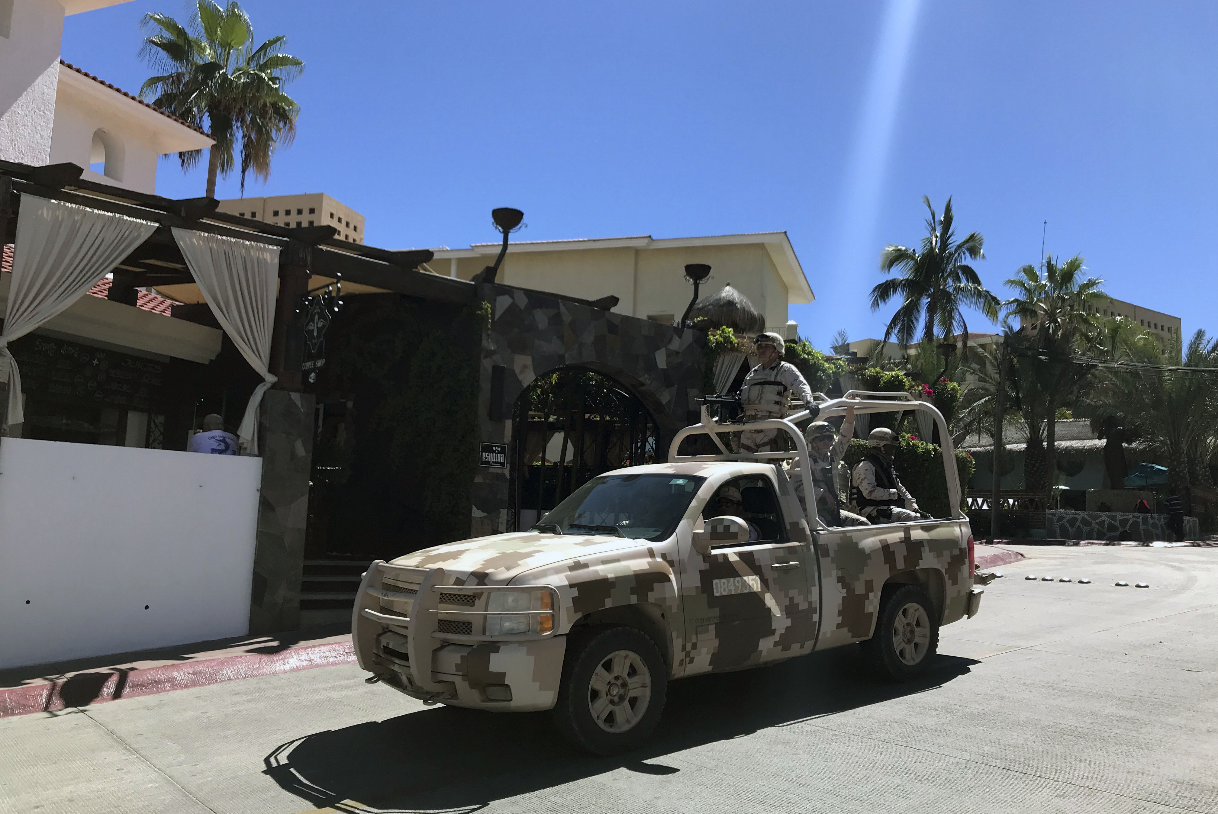 دورية أمنية للجيش فى المكسيك