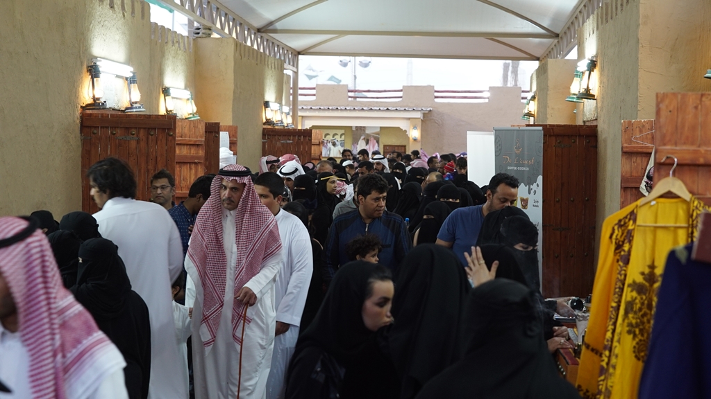 جناح الإمارات فى مهرجان الجنادريه يستقبل ما يقرب من مليونى زائر (2)
