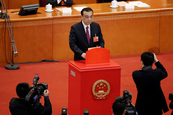 رئيس مجلس الدولى الصينى يصوت على تعديل دستورى