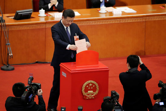 الرئيس الصينى يصوت على تعديل دستورى