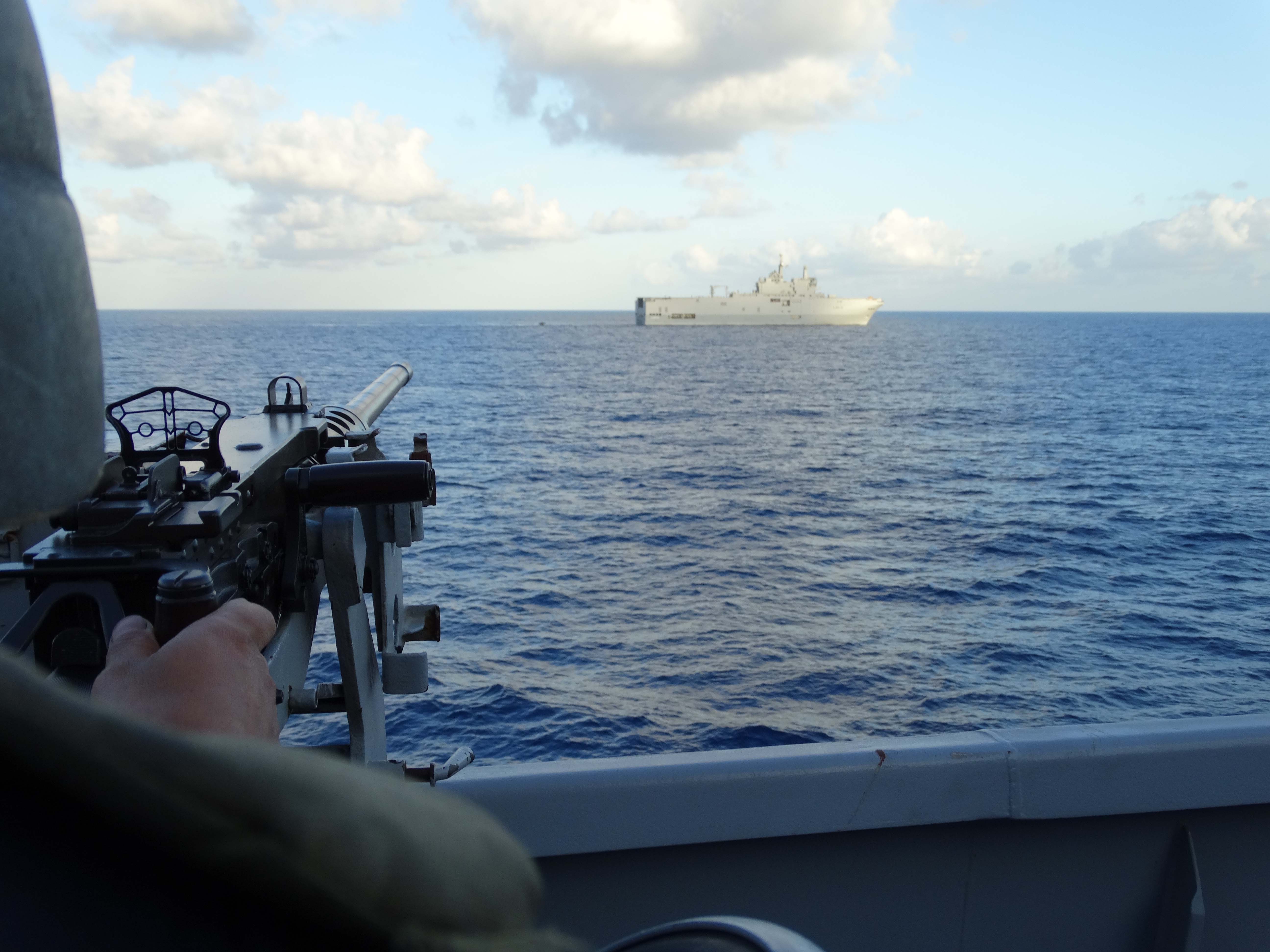 البحرية المصرية والفرنسية تنفذان تدريب بحرى مشترك (2)