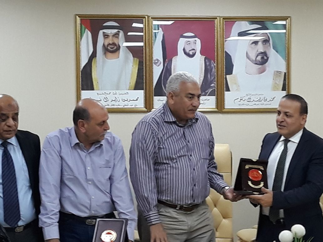 تكريم رئيس جامعة مدينة السادات (1)