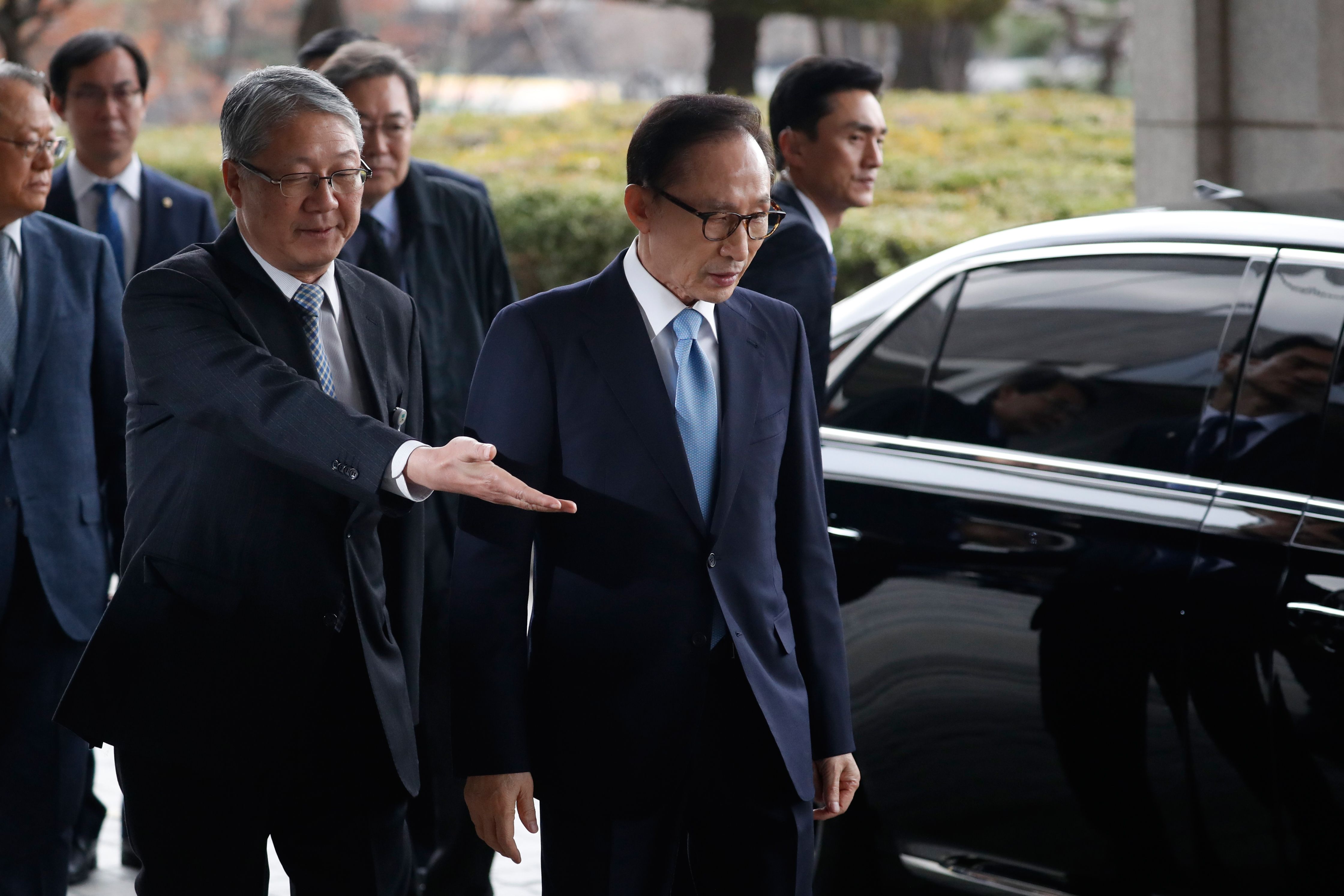 وصول رئيس كوريا الجنوبية السابق للاستجواب
