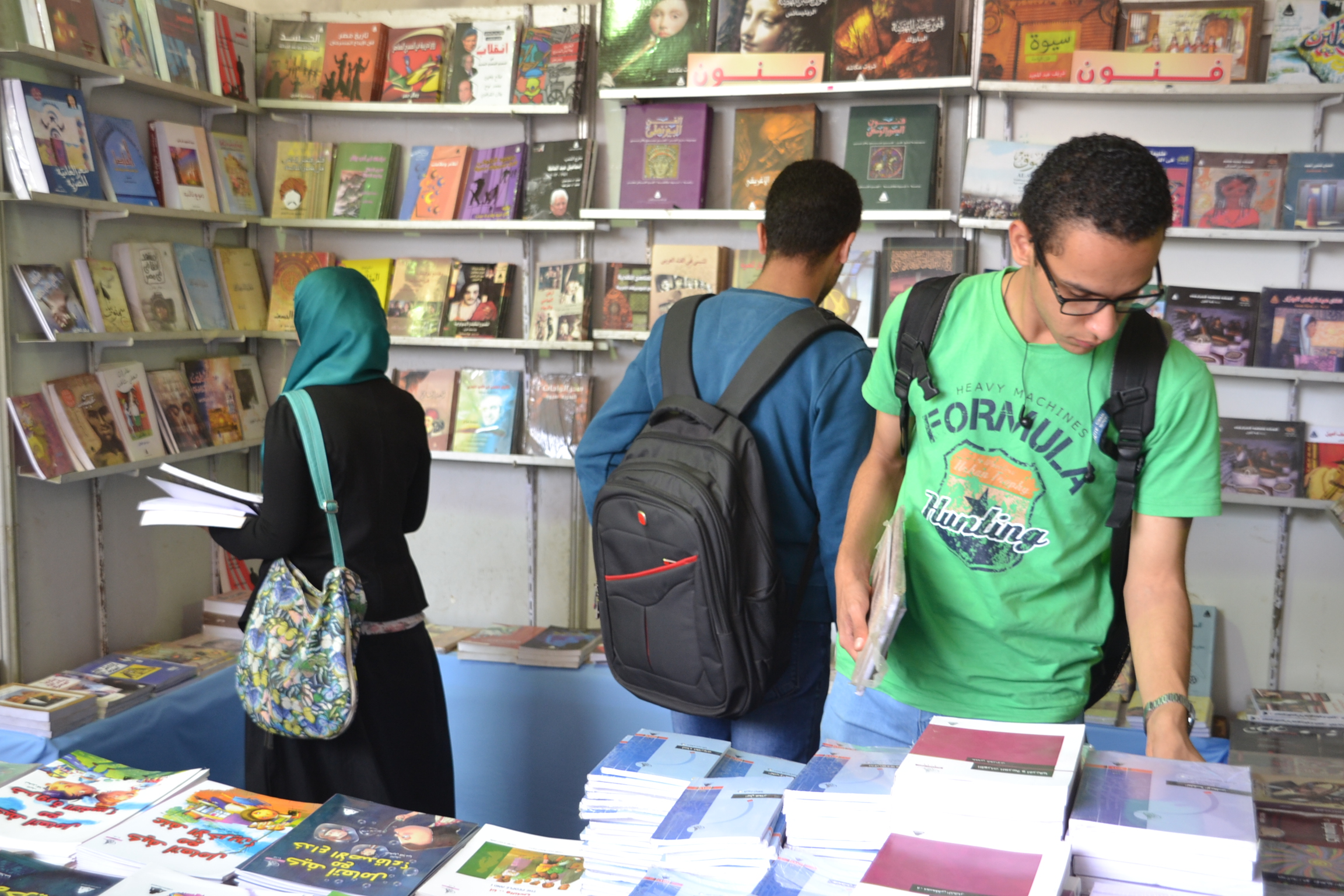 افتتاح معرض كتاب بجامعة القاهرة (1)