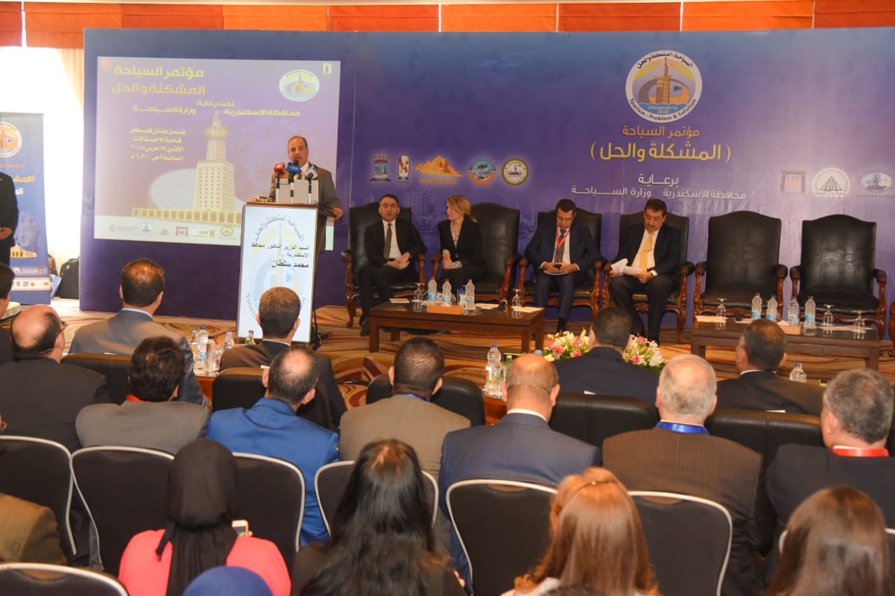 محافظ الإسكندرية يطلق الجلسة الأولى لمؤتمر السياحة (5)
