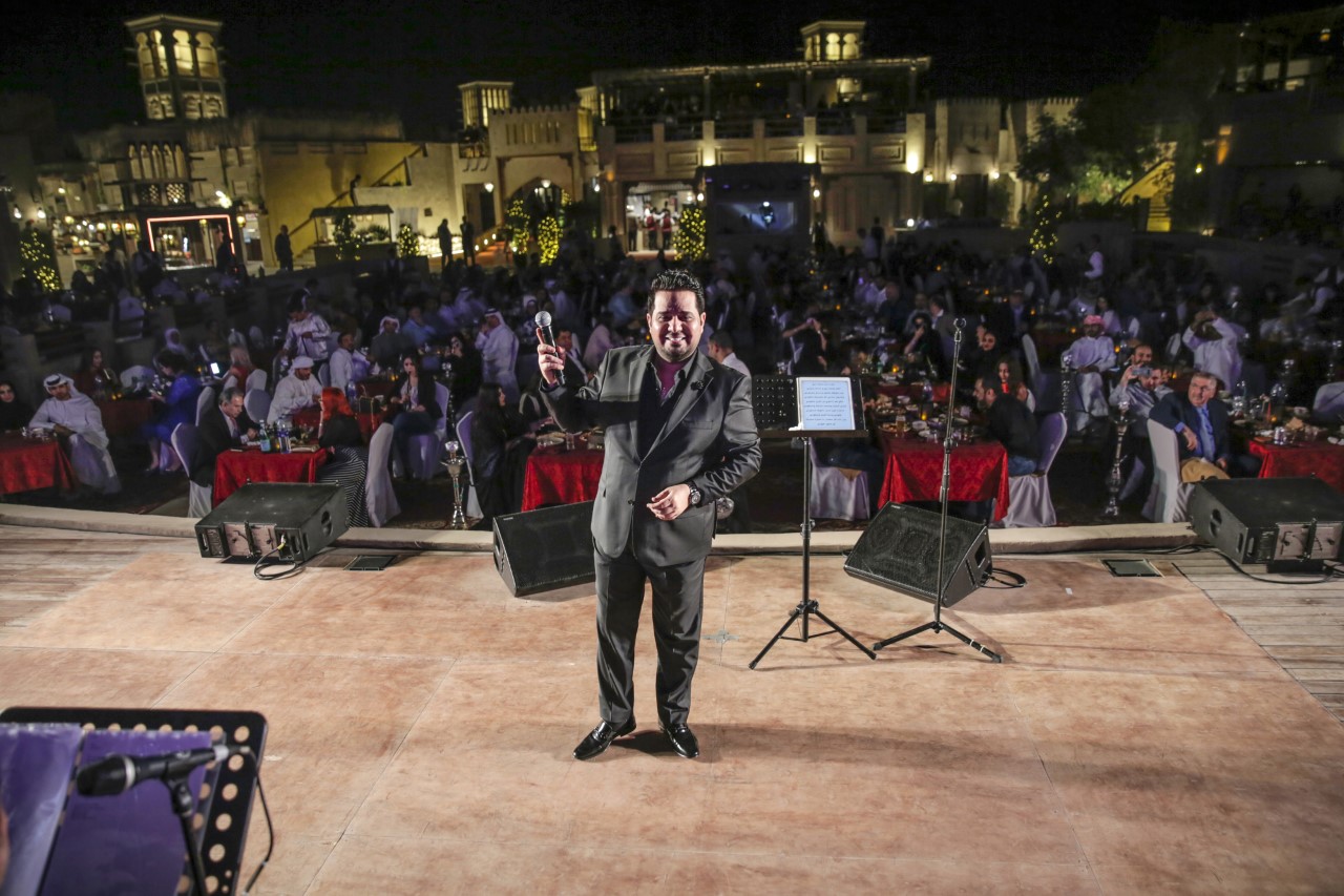 جمهور حفل حاتم العراقي