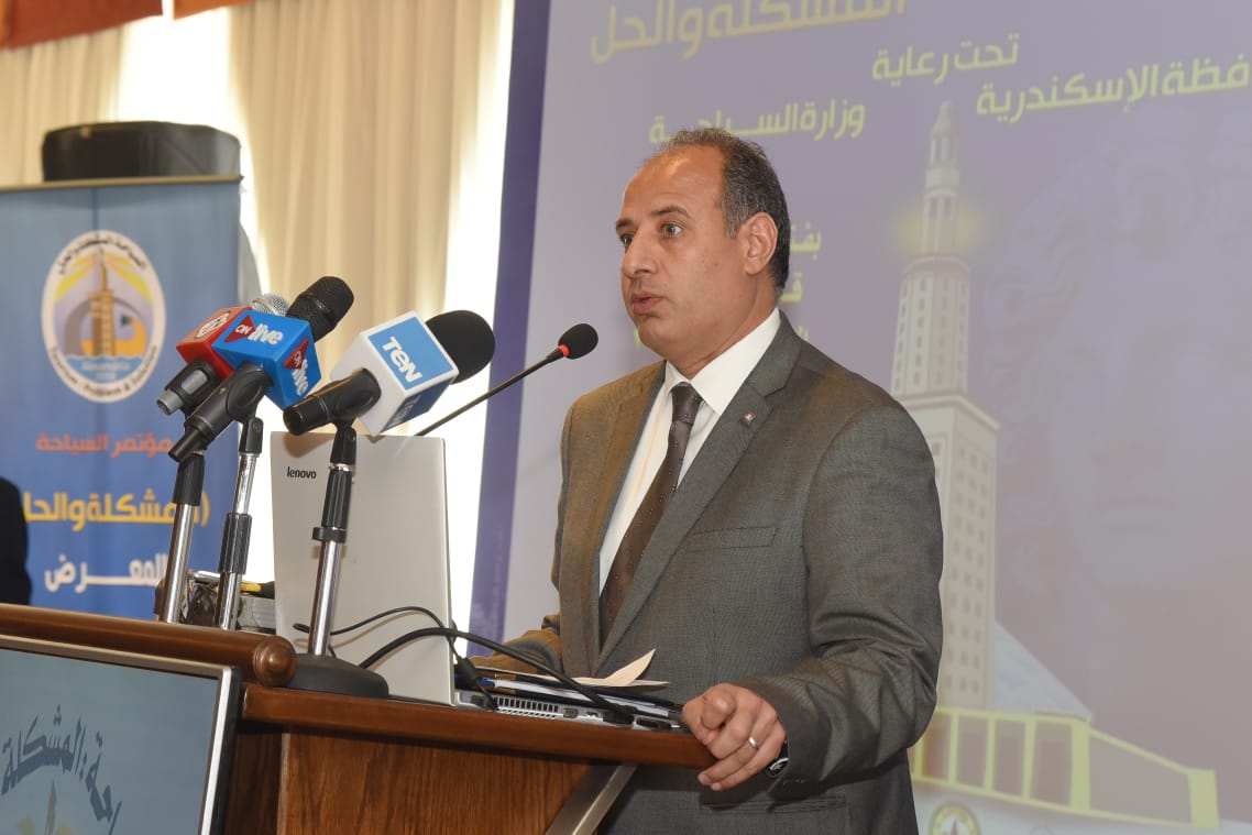 محافظ الإسكندرية يطلق الجلسة الأولى لمؤتمر السياحة (3)
