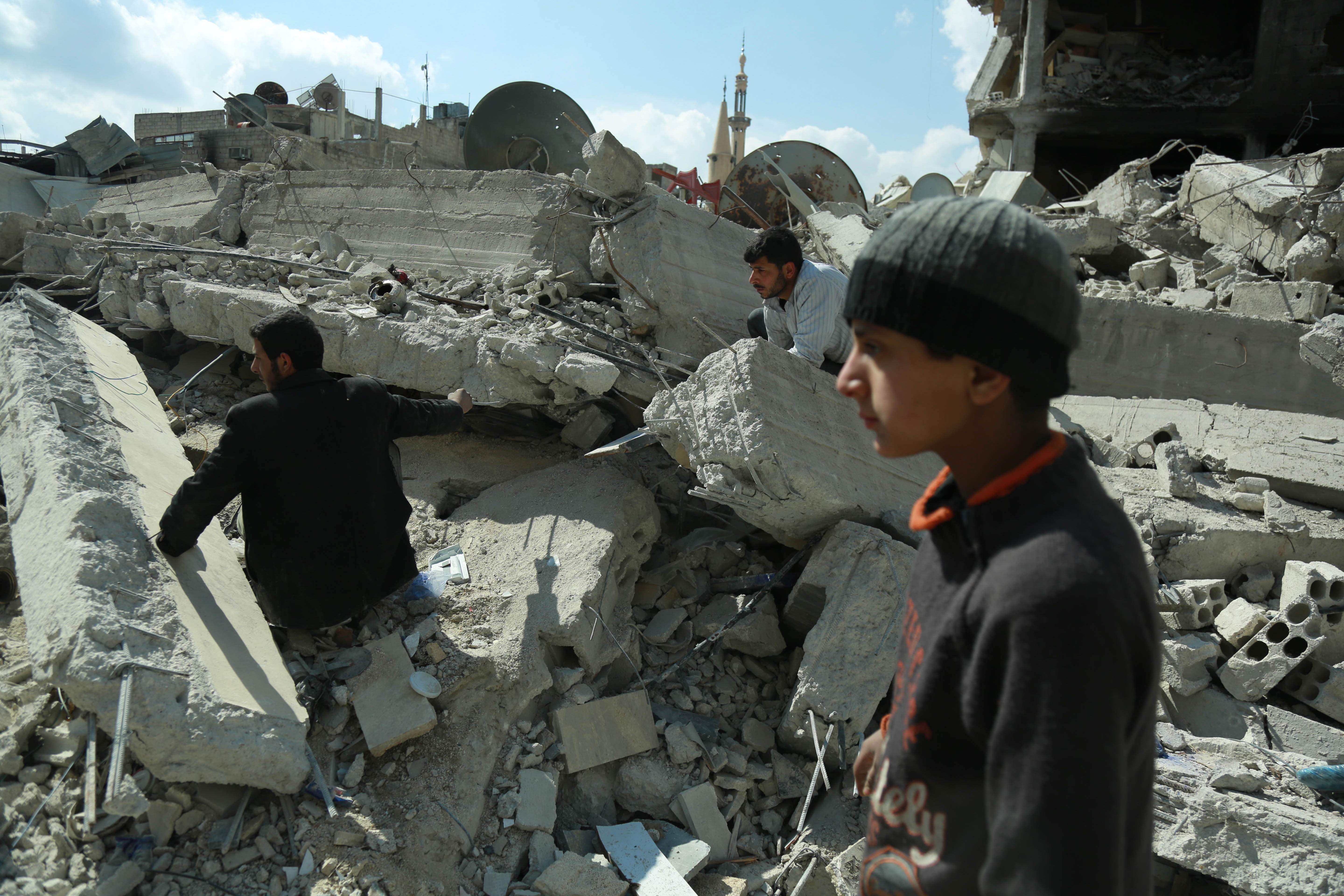 قصف المنازل فى الغوطة الشرقية 