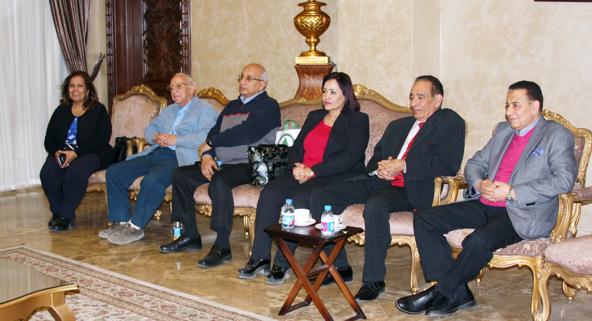 رؤساء الجالية المصرية خلال اللقاء  (2)