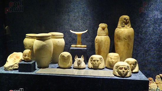         آنية وتماثيل فرعونية بمتحف مطروح