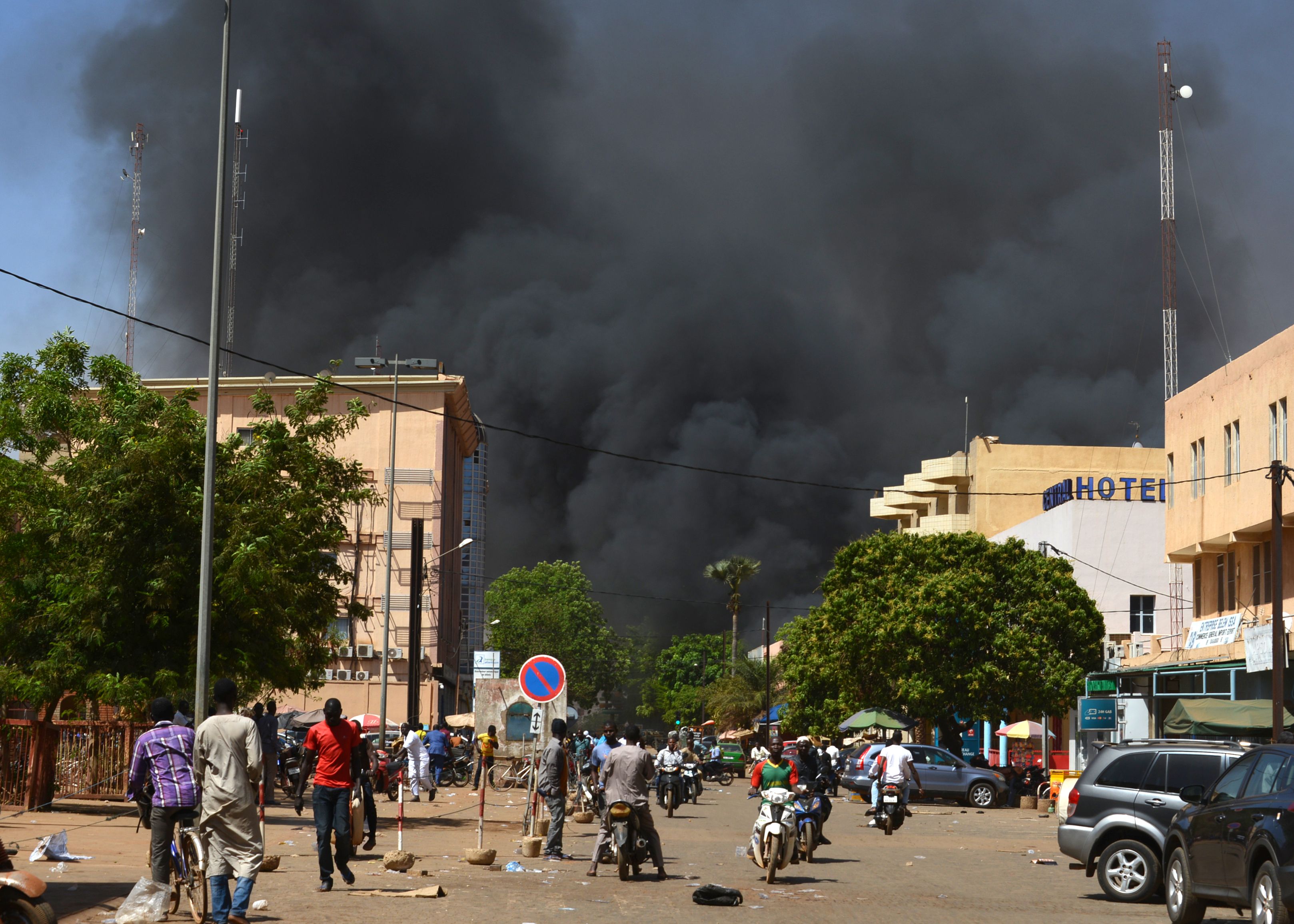 هجوم على السفارة الفرنسية فى بوركينا فاسو