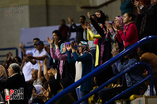 الأهلى يهزم سبورتنج ويتوج بكأس مصر لكرة السلة (8)