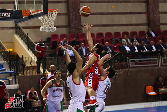 الأهلى يهزم سبورتنج ويتوج بكأس مصر لكرة السلة (1)