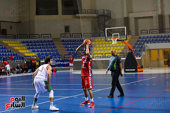 الأهلى يهزم سبورتنج ويتوج بكأس مصر لكرة السلة (2)