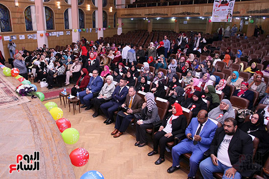 احتفالية المرأة العاملة باتحاد عمال مصر لتكريم 23  أما مثالية (4)