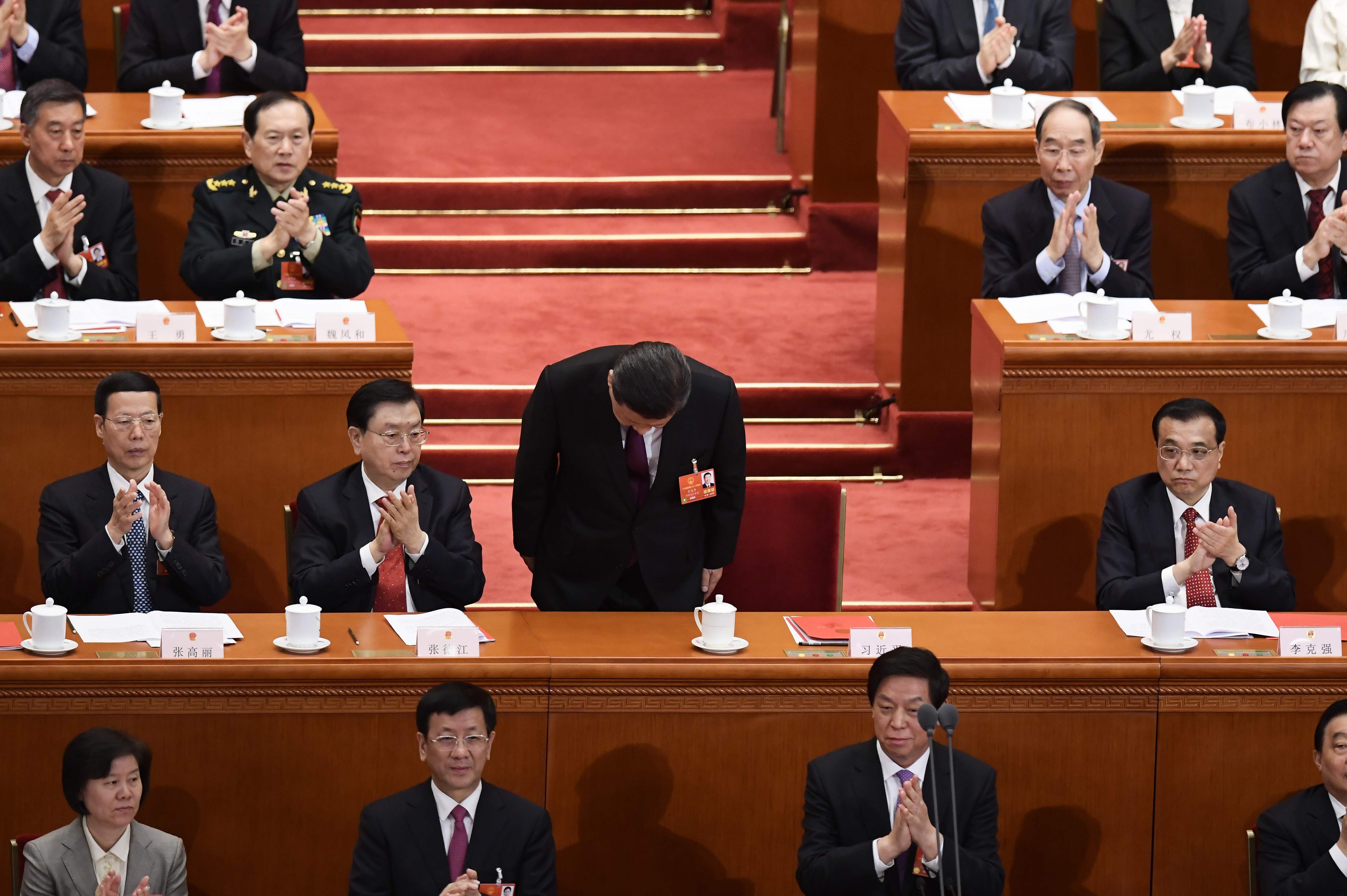 تحية الرئيس الصينى للبرلمان