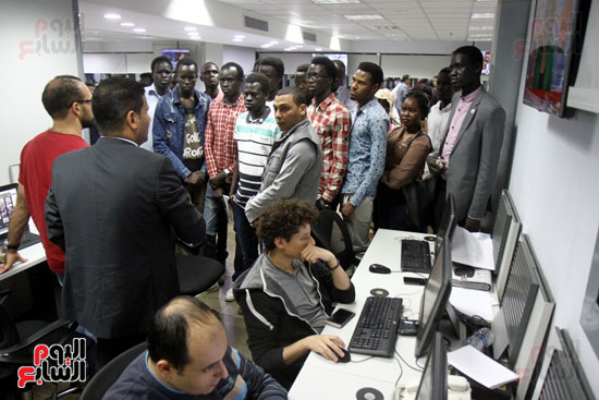 وفد الطلاب السودانى فى مقر اليوم السابع (15)