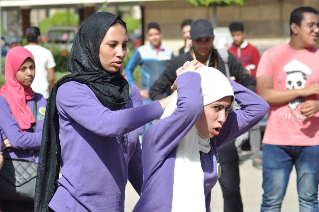 جانب من فعاليات مناهشة التحرش والعنف ضد المرأة بجامعة القاهرة (2)