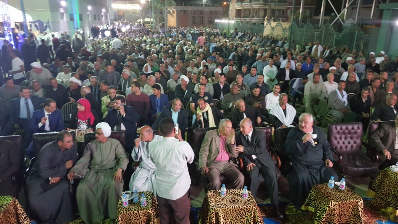 مؤتمرا جماهيريا لدعم السيسى بقرية منية السباع بمدينة بنها (1)