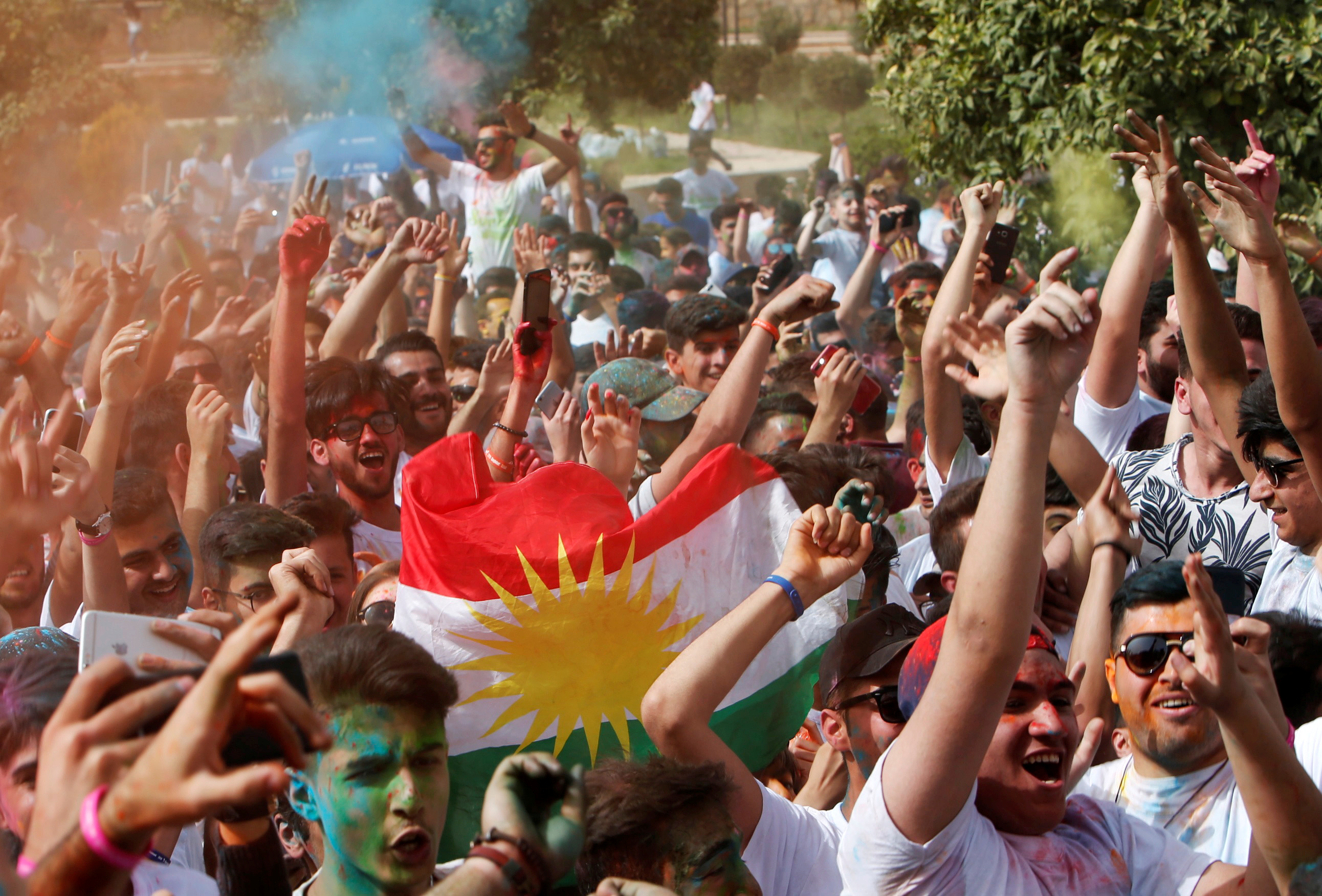 علم كردستان في الاحتفالات