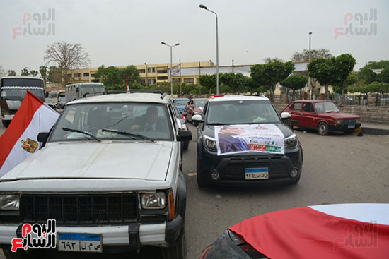 مسيرة لأهالى شبرا الخيمة بالسيارات لدعم السيسى (4)