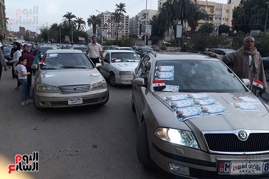 مسيرة بالسيارات لـمستقبل وطن تجوب شوارع أسيوط لدعم السيسي بالانتخابات (3)