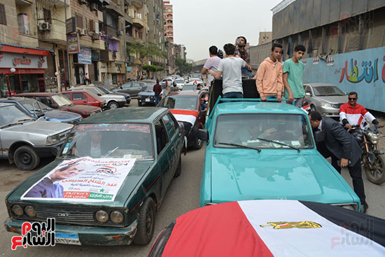 مسيرة لأهالى شبرا الخيمة بالسيارات لدعم السيسى (1)