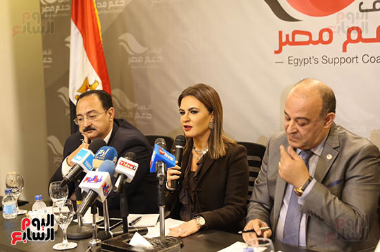 صور جلسة دعم مصر للحوار المجتمعى حول تقنين أوضاع شركتى أوبر وكريم (1)