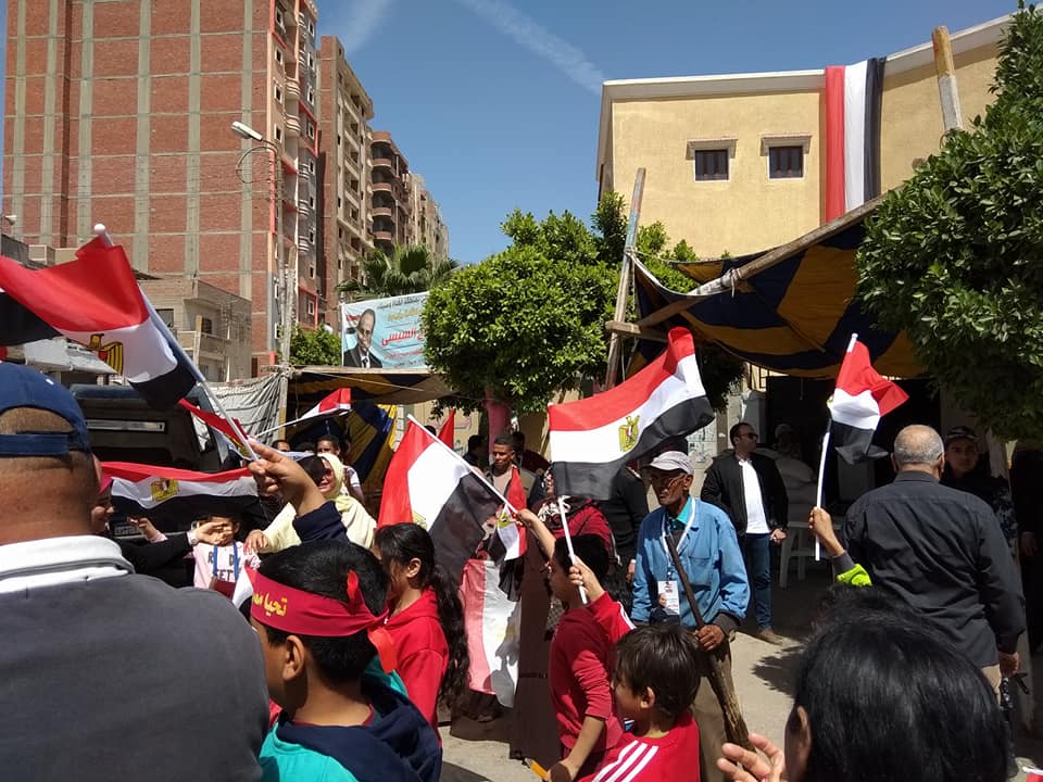 7- أعلام مصر تزين محيط اللجان