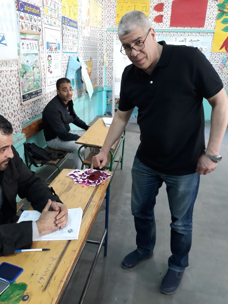 شوبير يدلي بصوته في انتخابات الرئاسة (2)