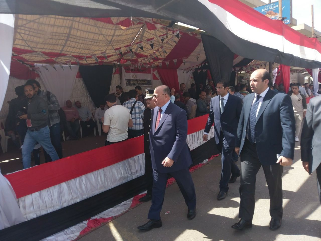 مدير أمن القاهرة يتفقد المقالر الانتخابية  (8)