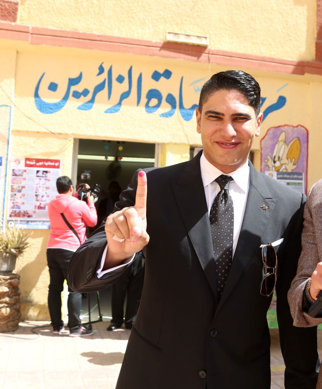 رجل الأعمال أحمد أبو هشيمة يدلى بصوته فى الإنتخابات الرئاسية (3)