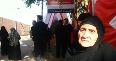 1Jj عجوز تشارك فى الانتخابات بمحافظة القاهرة