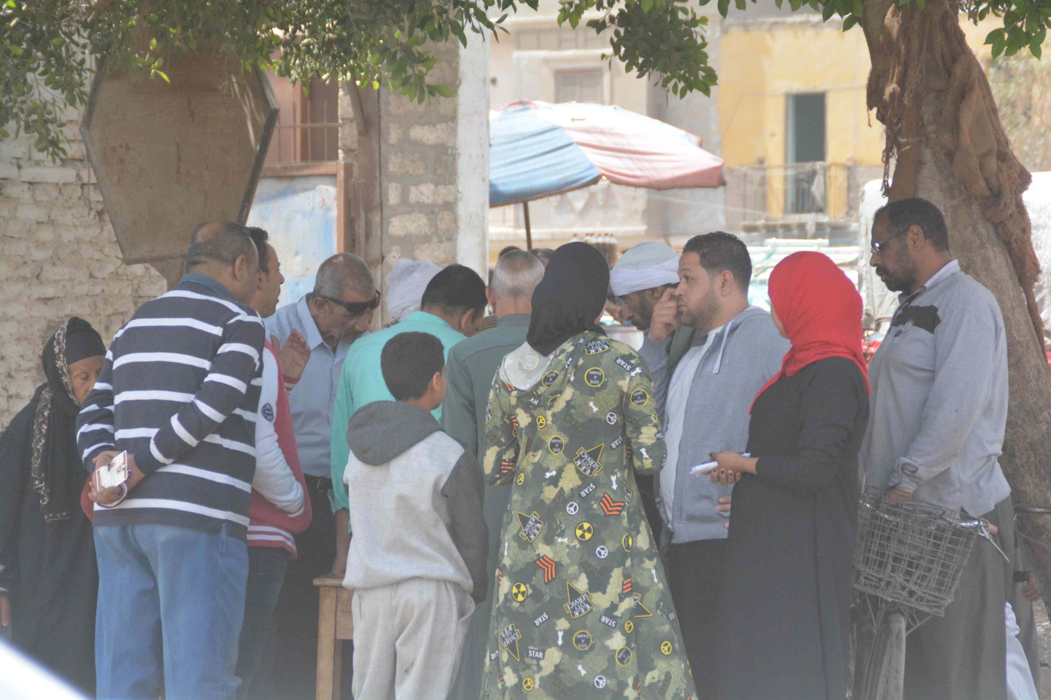 محافظ المنيا يدلي بصوته في الانتخابات الرئاسية (5)